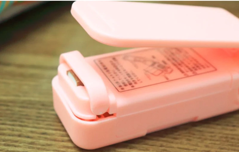 Mini Portable Heat Fully Sealing Machines magic sealer for Plastic Bag Impulse Sealer for Packing Plastic Bag NEW Hot Selling