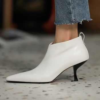 

Pionted toe thin high heels short boots women genuine leather ankle boots 2020 British style chelsea botas runway design shoes