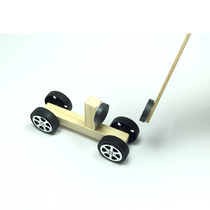 Рисунок 4 - Деревянный магнитный автомобиль «сделай сам»
