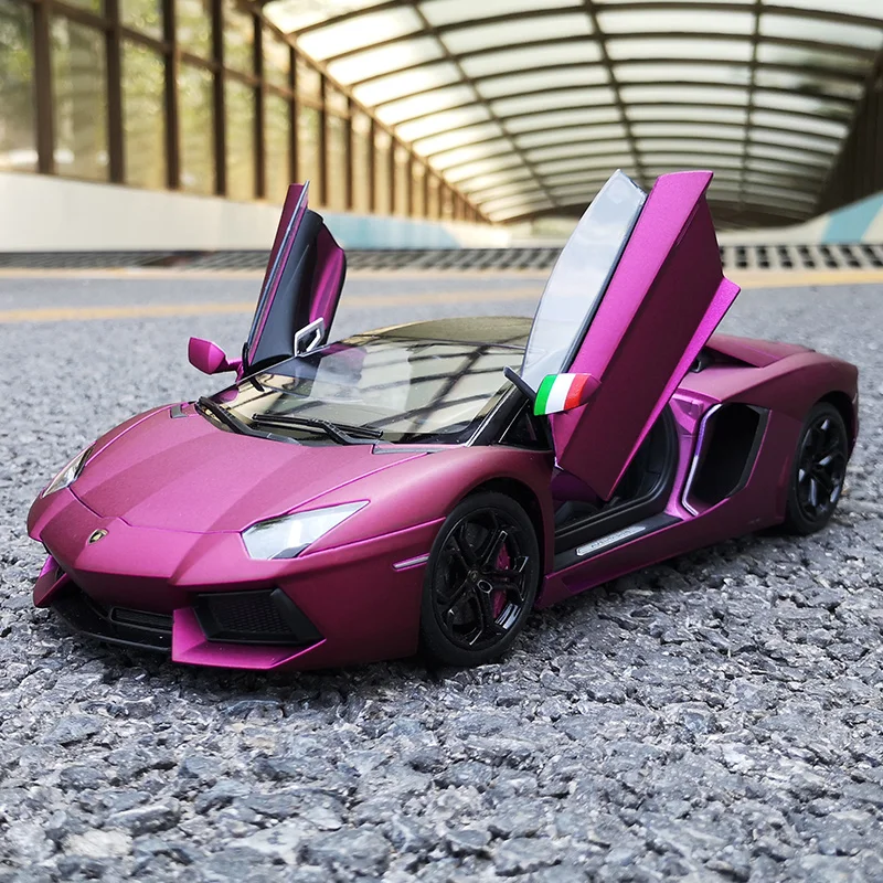 Welly 1:18 Lamborghini LP700-4 фиолетовая Большая корова модель автомобиля Моделирование Украшение автомобиля коллекция Подарочная игрушка Литье под давлением модель игрушка для мальчиков - Цвет: LP700-4