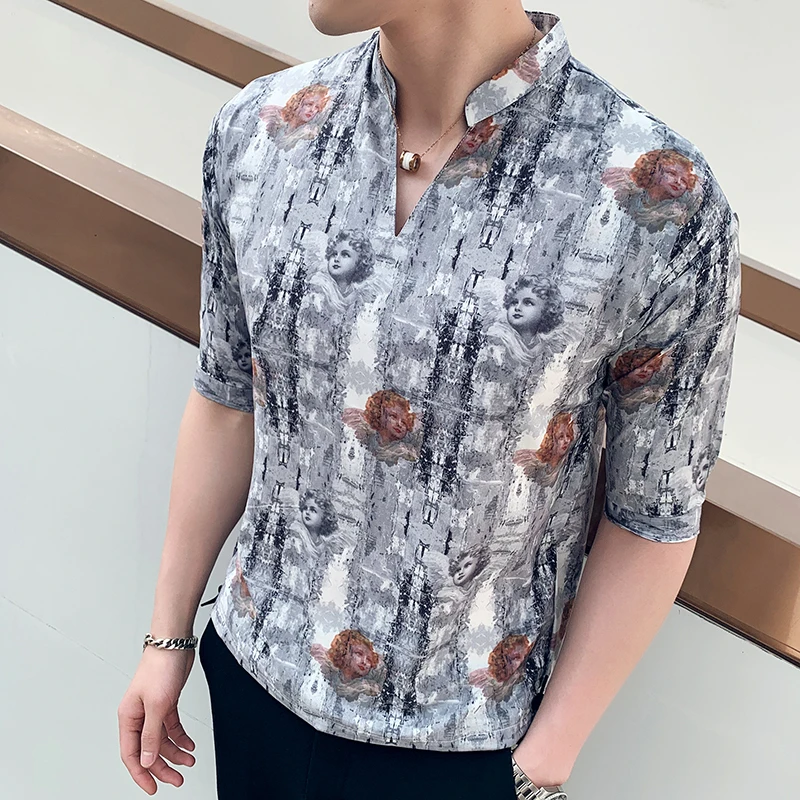 Летние Ангел печати Для мужчин рубашка Camisa короткий рукав Повседневное социальные рубашки стенд Мода v-образным вырезом Топы смокинг рубашка уличной