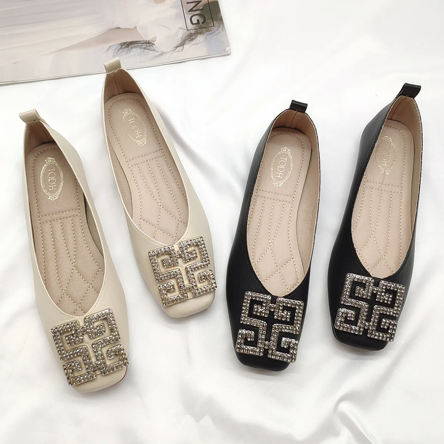 

Online Celebrity Single Shoes Korean-style Man-made Diamond Square Head Moccosins Cone Shoes 2019 New Style