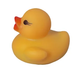Les enfants jouent dans l'eau, 50 pièces, le petit canard jaune faisant du bruit, prenant un bain 