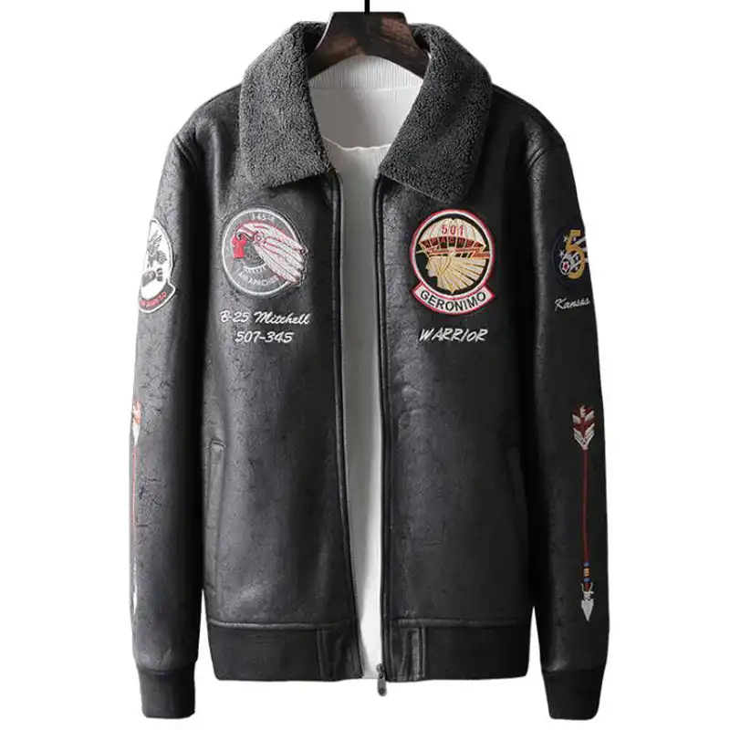 casaco de couro forrado com pele