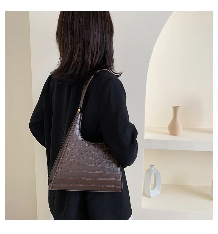 Dark Brown Аллигатор роскошная женская сумка на плечо Новая модная повседневная сумка с каменным узором Женская винтажная сумка через плечо bolso - Цвет: Dark Brown