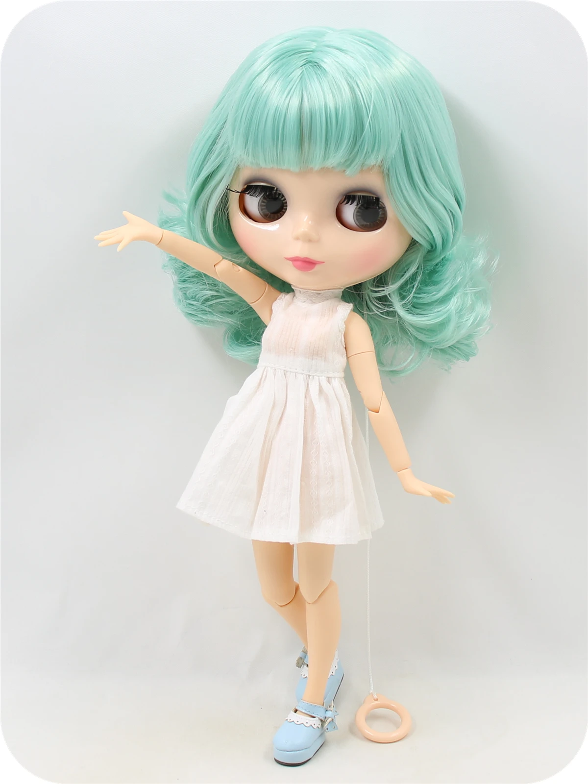 Neo Blythe Doll with Mint Hair, Natural Skin, Shiny Face & Factory Jointed Body 2