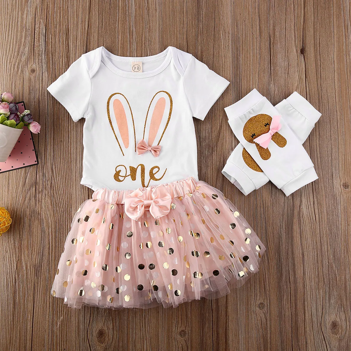 

AA 2020 Girl Clothes Set Newborn Girls Clothes Rabbit Pattern Short Sleeve Bodysuit+Lace Skirt Socks 3pcs Baby Outfit Set
