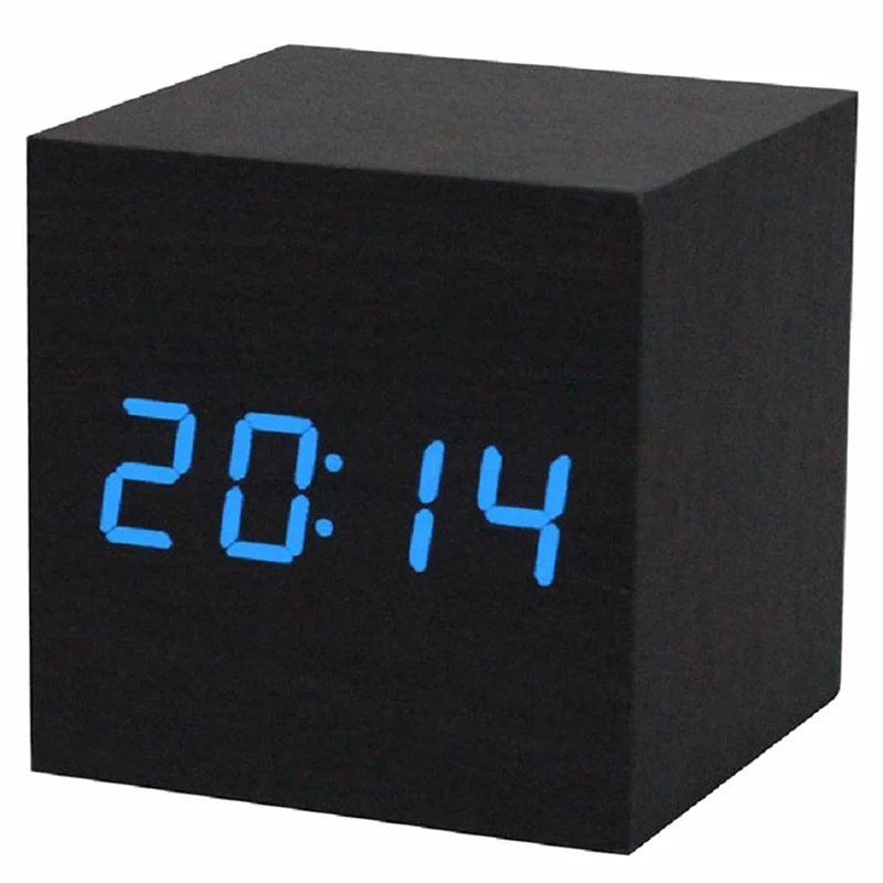 

Alarm clock / digital clock Wooden table with a USB port, works with AAA batteries Black / blue