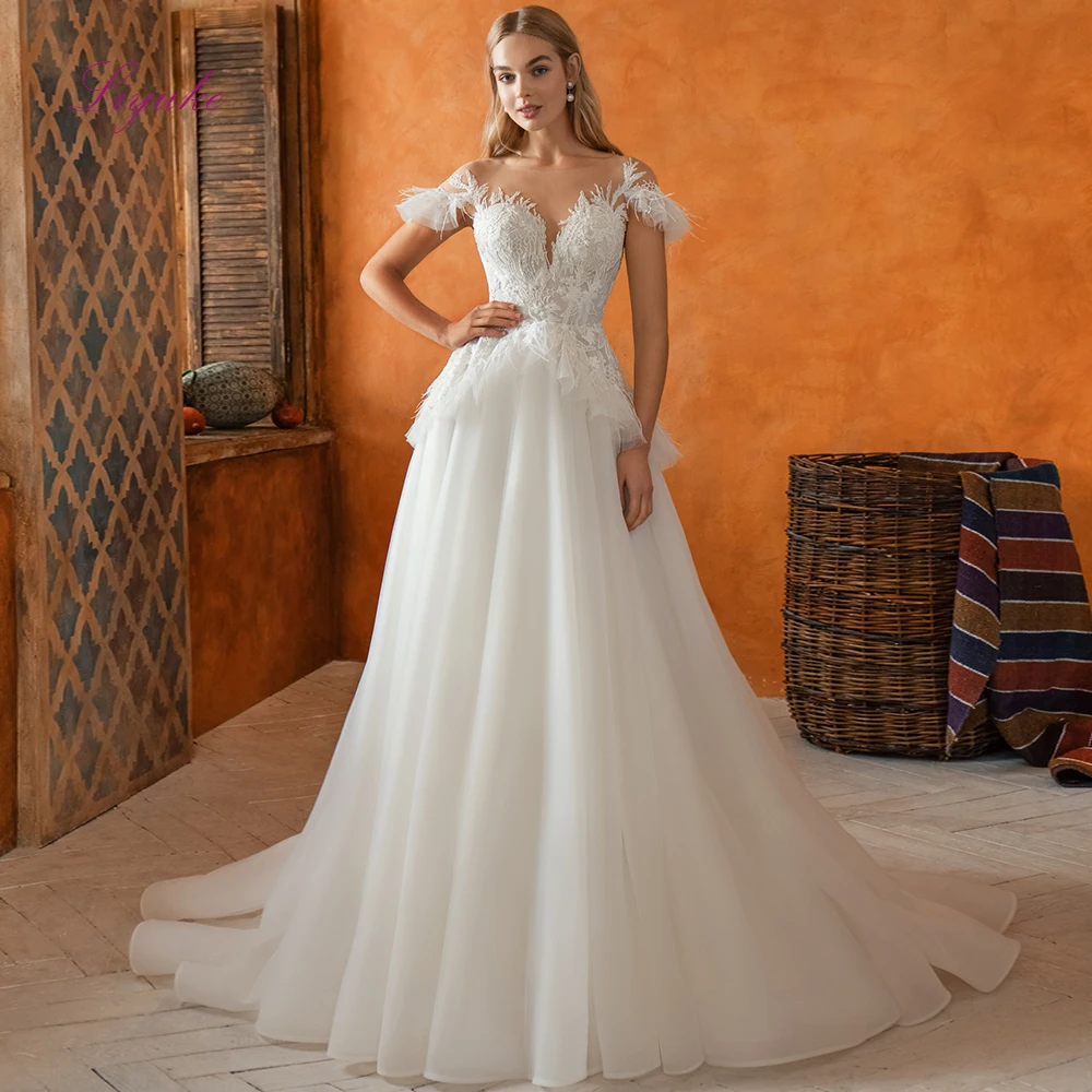 Liyuke свадебное платье трапециевидной формы с круглым вырезом и кружевной аппликацией, многослойное платье с короткими рукавами и открытой спиной для элегантных невест длиной до пола