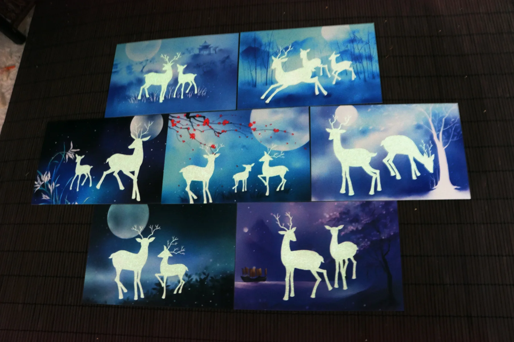 Origional Hand-Painted Chinese-style Antique Style Features Hand-Painted Christmas Reindeer Night Light Holiday Suit Card Postca