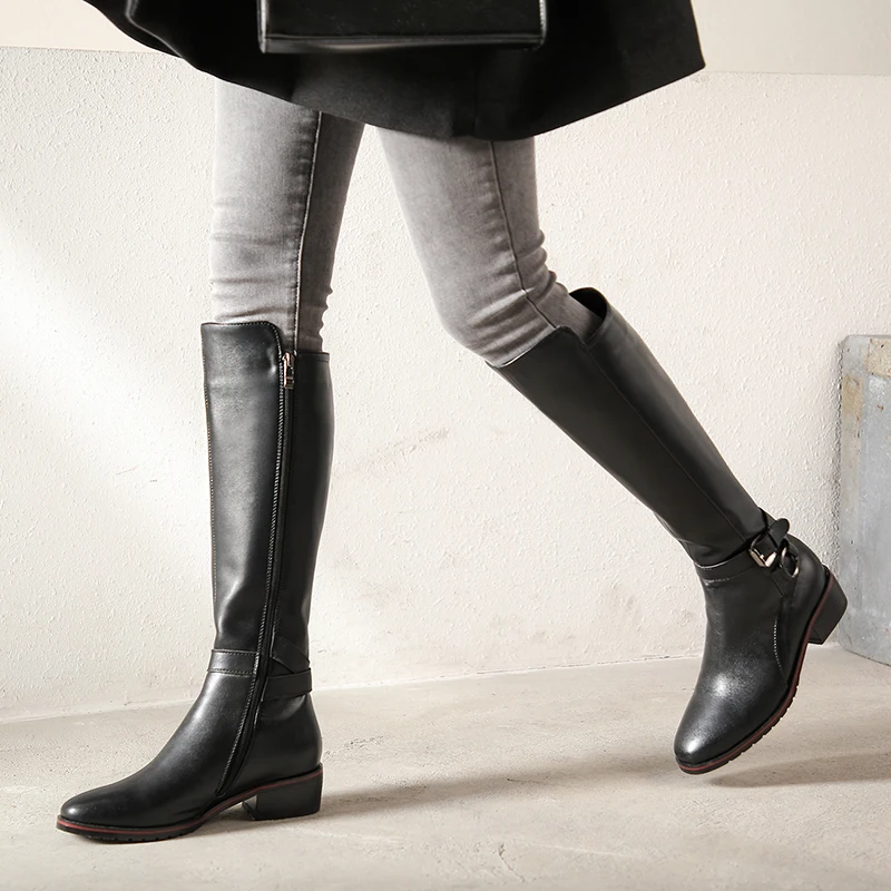 ISNOM/мотоциклетные сапоги до колена; женские сапоги на низком каблуке; женская обувь из коровьей кожи; женская обувь с квадратным носком и пряжкой; женская зимняя обувь