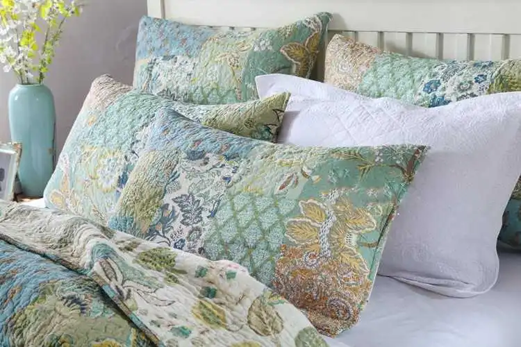 3363568449_916932286