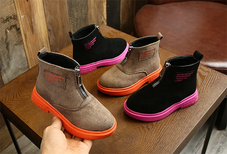 Осенние детские кожаные сапоги для девочек спортивные кроссовки Уличная обувь, кроссовки для детей теплые ботинки для малышей беговые кроссовки из искусственной кожи обувь