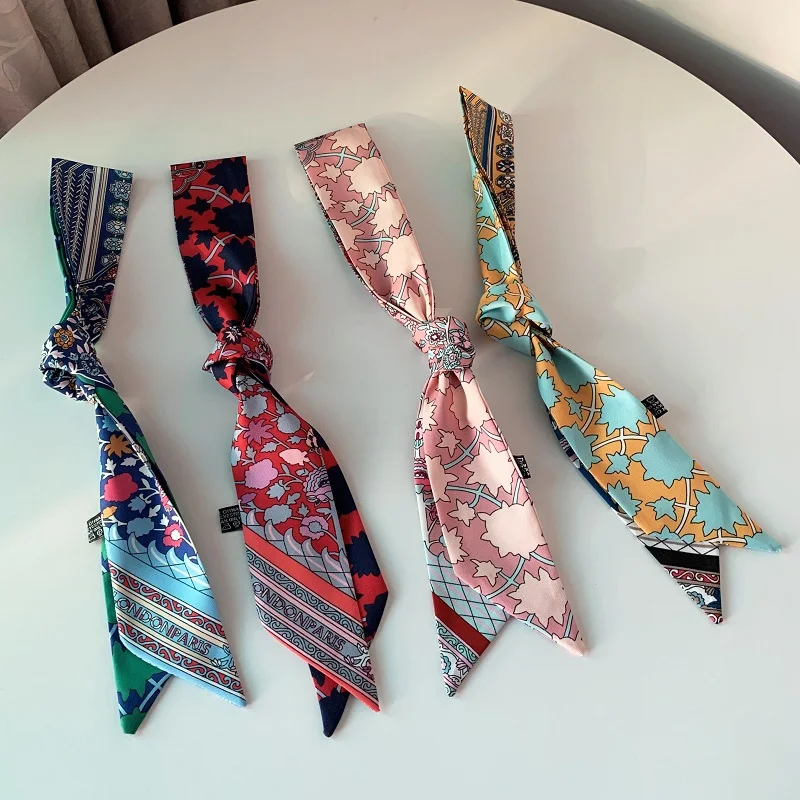 Рисунок 3 - Брендовый женский шарф-сумка