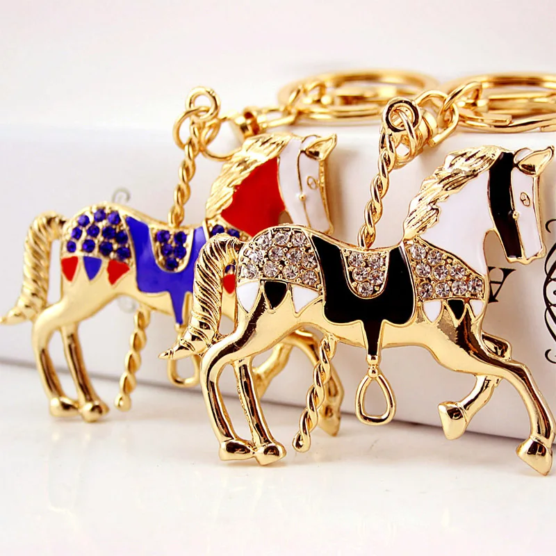 

3pcs Rhinestone Crystal Paved Gold Tone Enamel Alloy Animal Horse Car Accessories Keychain Pendant Drip Oil Car Key Ring Holders