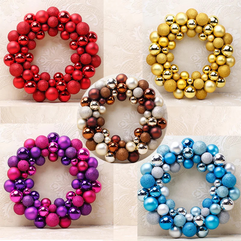

Christmas wreath is 35cm in diameter and 55 plastic Christmas balls make up the decoration of the 2020 New Year festival party
