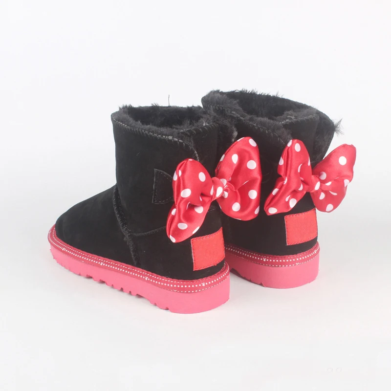 Зимние плюшевые ботинки для маленьких девочек; Теплая обувь на плоской подошве; обувь для малышей в горошек с Минни; уличные зимние ботинки для девочек; детская обувь с бантом