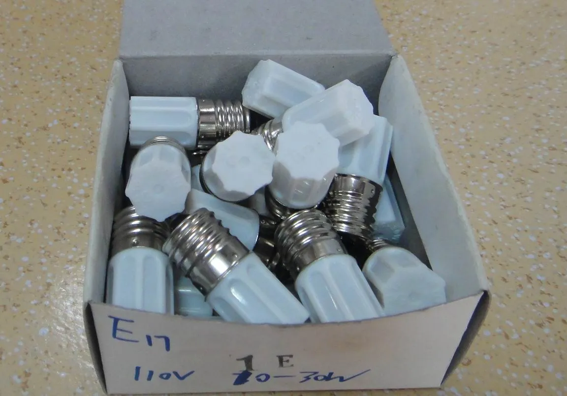 2PCS/Lot FG-1E Starters 10-30W Shape Ignition Tube Starter FG-1E 10-30W Ignition Tube Electronic Starter And Skip Bubbl fluorescent starters