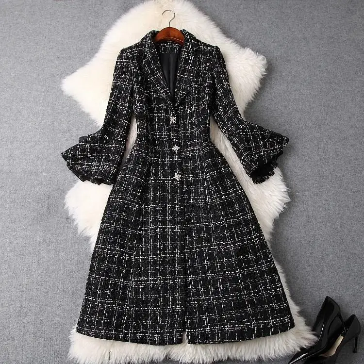 Outerwear Runway Designers Winter Tweed Woolen Coats Women Overcoat Flare Sleeve Long Plaid Wool Blend Coat