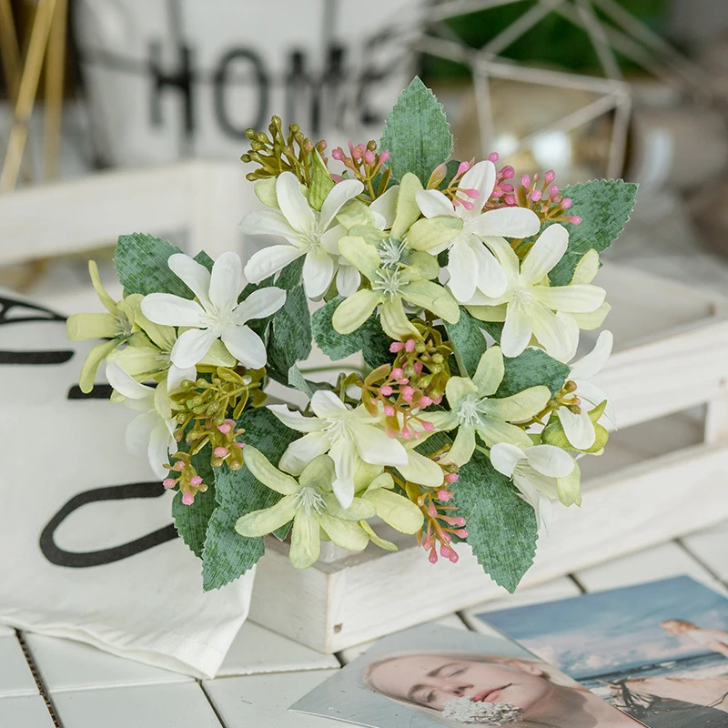 

20 flower head single bunch simulation daffodil living room window decoration fake flower wedding scene decoration silk flower