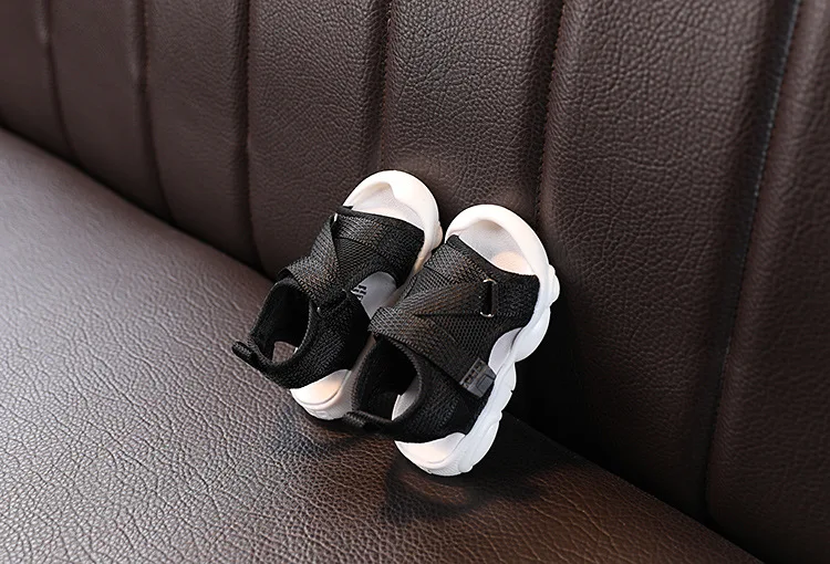 14188325151_1046657370