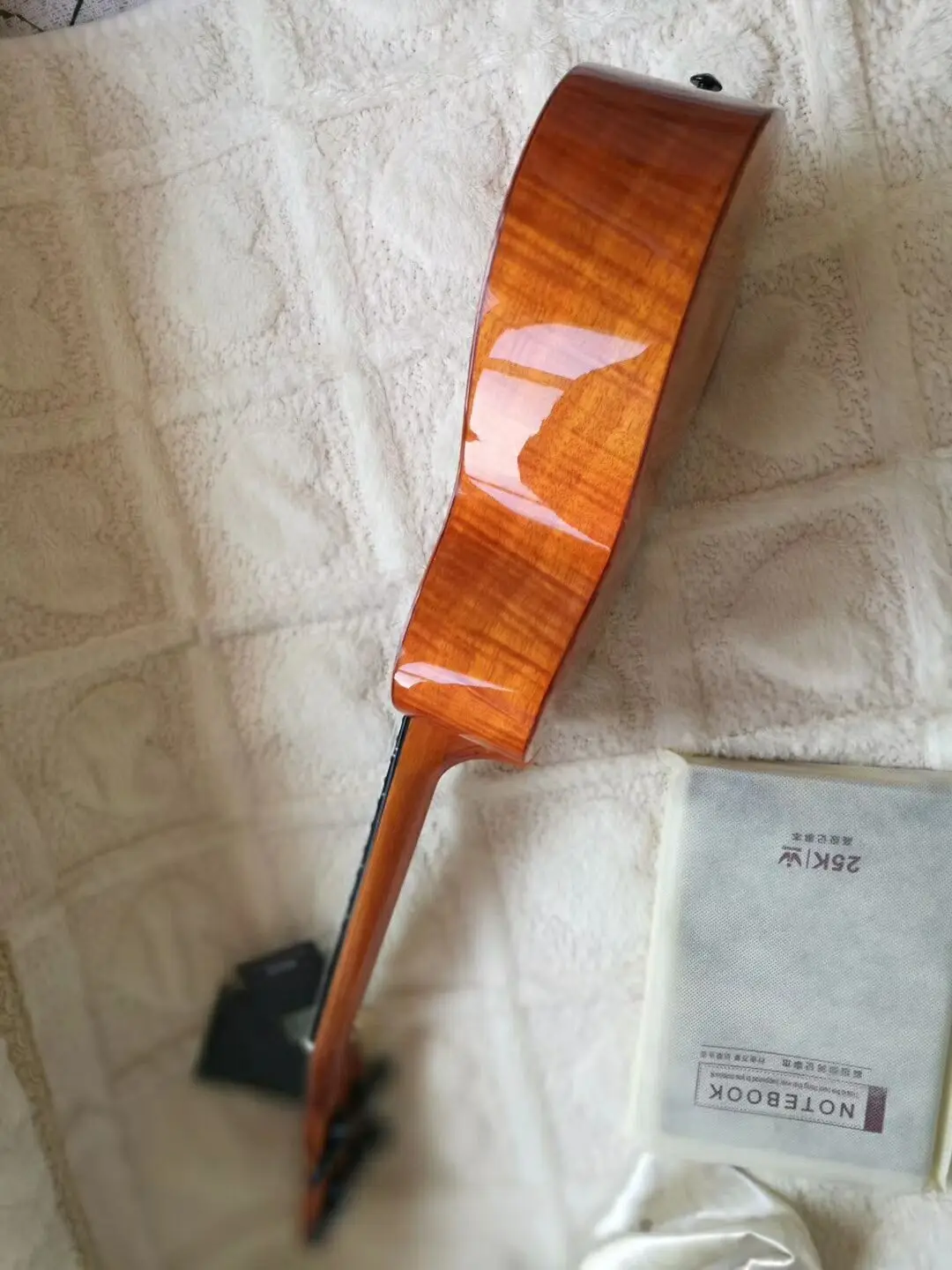 Гавайская гитара 23 дюймов полный Тигр узор из красного дерева миниатюрная гитара укулеле-светильник
