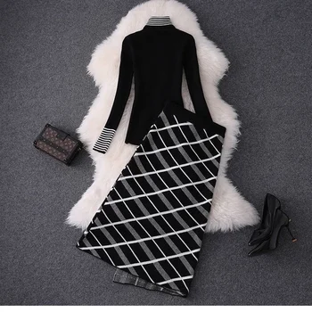 Elegnant Turtleneck Knitted Sweater + Cut Plaid Skirt Set 1