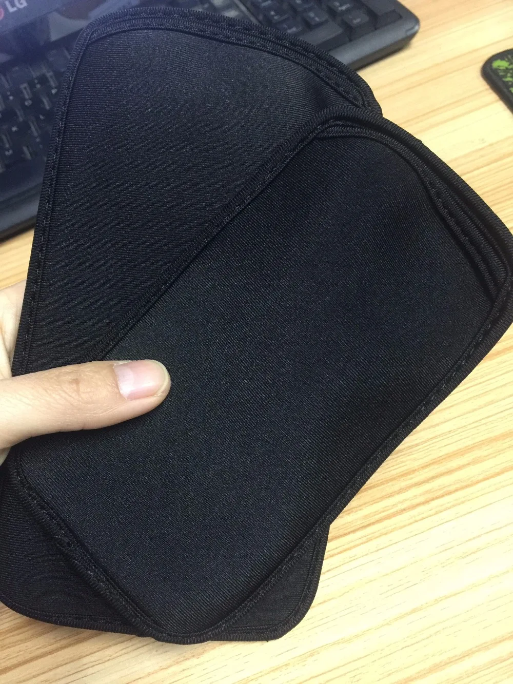 Universal Neoprene Pouch Bag Sleeve Case For Motorola Moto Z3 Play E5 Cruise E5 Play Go E5 Plus G6 Play P30 X4 X5 (9)