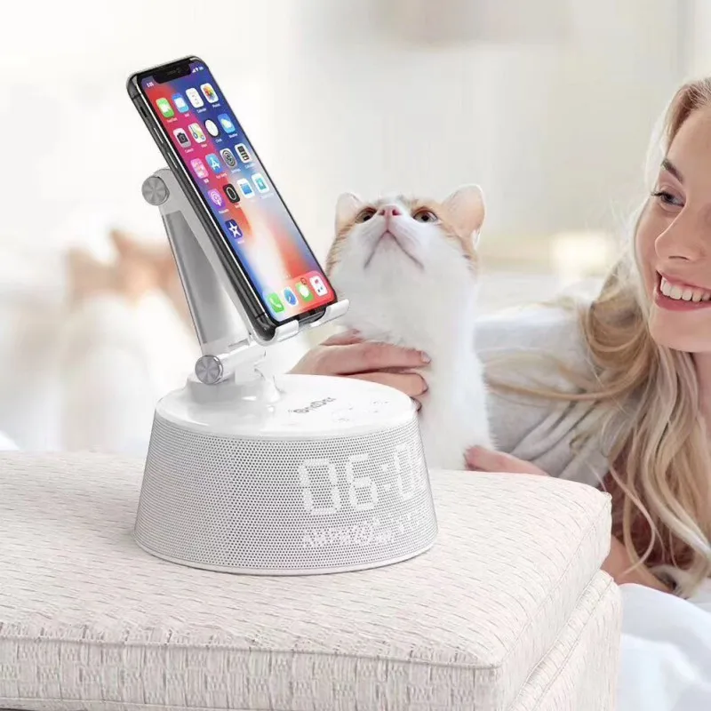 Two Colors Bluetooth Speaker Wireless Charger Pad Phone Holder Wireless Bluetooth Sound Box 4400mAh