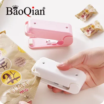 

Household Portable Mini Heat Sealing Machine Handheld Snack Food Storage Bag Sealing Machine Kitchen Simple Food Sealing Clip