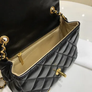 

Women's Luxury Designer Diamond Lattice Mini 18cm Sheepskin Shoulder Bag Chain with Metal Pendant Flap Crossbody Bag Handbag