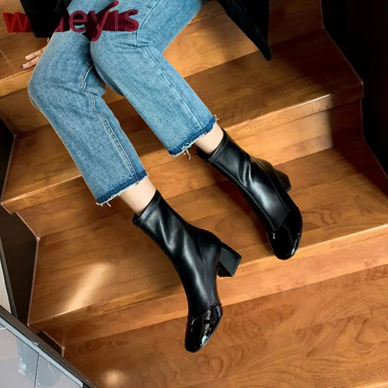 

Genuine Leather Boots First layer cowhide mid-leg boots Thick heel Martin boots Square head Chelsea boots women New winter boots