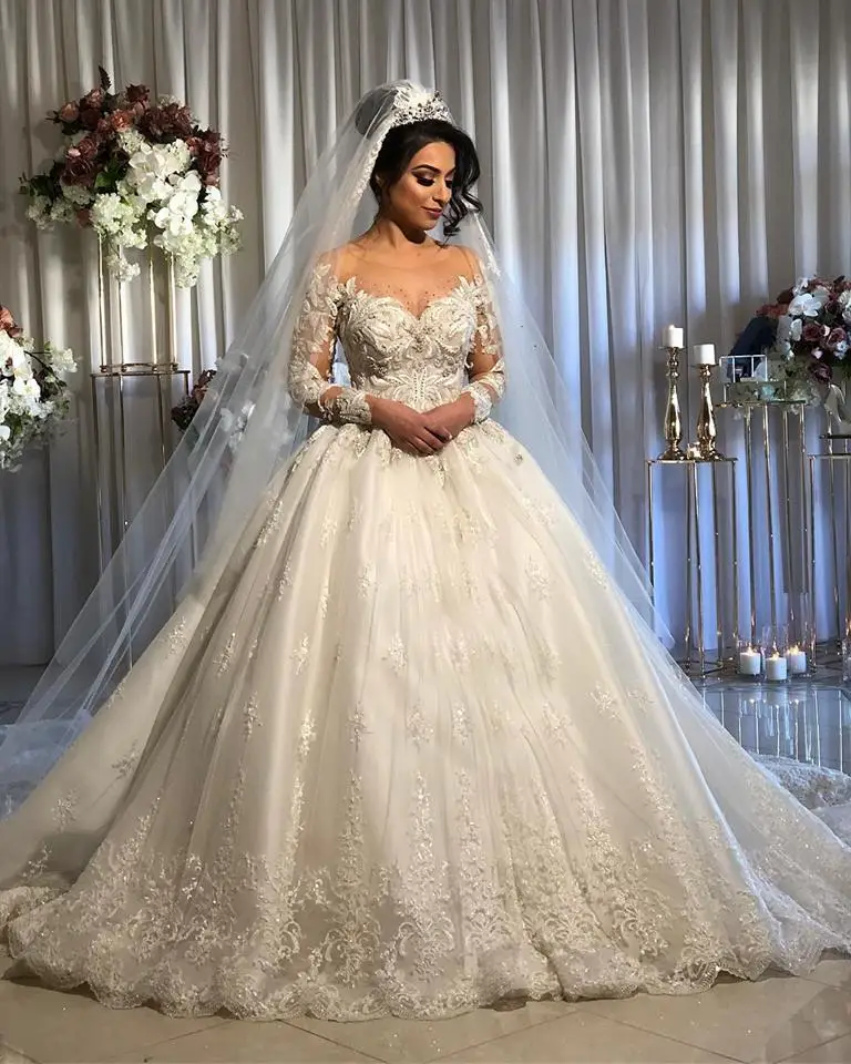 

Robe De Mariee Blanche Red And White Princess Ball Gown Wedding Dresses Western Ruffle Tulle Skirt Wedding Gowns Plus Size