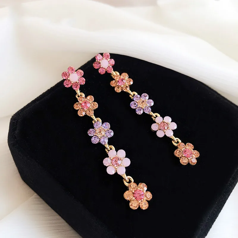 2019-New-Fashion-Zinc-Alloy-Trendy-Women-Dangle-Earrings-Jewelry-Coloured-Flower-Tassel-Long-Earrings-Female (1)