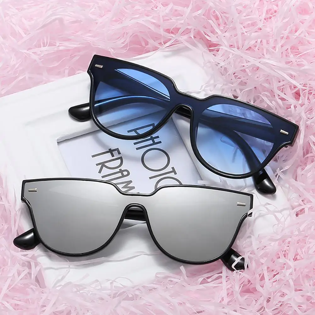 

Vintage Style Women Summer Round Sunglasses Lady Fashion Retro Eyewear UV400 Sun Glasses