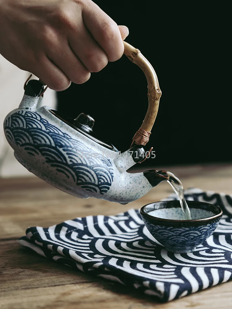 

Japanese Retro Ceramic Seafood Soup Pot Small Teapot Steaming Pot Japanese and Korean Cuisine Tableware Single Restaurant Teapot