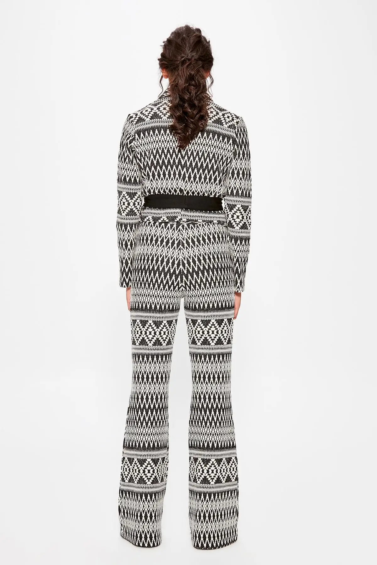 Черные трикотажные штаны с рисунком Trendyol TWOAW20PL0290