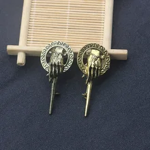 Европа и Америка фильм сила игра король дубинки руки Брошь сплав Песнь Льда и значок пожарного