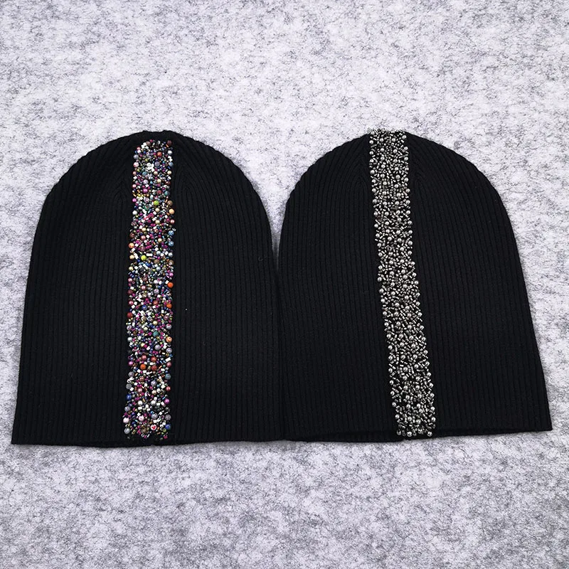 Preise GZHilovingL Neue Frühjahr Baumwolle Stretch Stripped Mützen Hüte Für Frauen Weiche Wolle Perle Perlen Strap Stricken Skullies Hut und Kappen