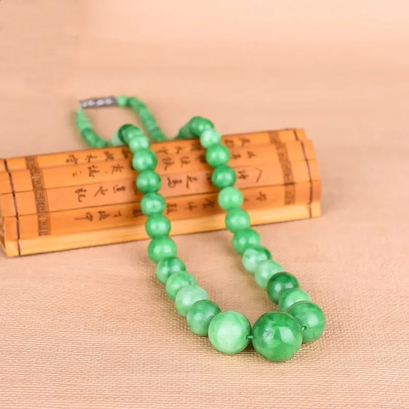 

China Natural Jade Hand-carved Necklace Fashion Boutique Jewelry Simple Beads Women Necklace Gift Accessories