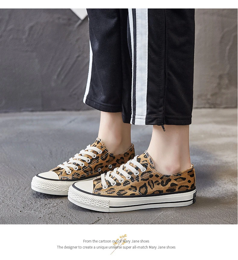 Women's Canvas Shoes Fashion Leopard Print Lace-up Flats Casual Shoes Lady Autumn High-Top Vulcanized Shoe Non-Slip Sneakers