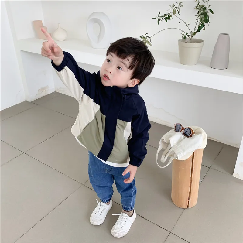 Куртки для маленьких мальчиков 2, 3, 4, 5, 6 лет осенний плащ с длинными рукавами для мальчиков, детская одежда новая детская верхняя одежда для мальчиков