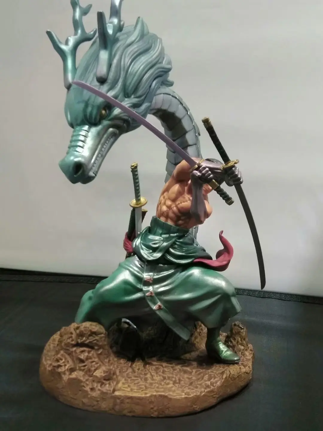 

Animated GK Qinglong Two Knife Flow Sauron Warriors Forward Figures Statue Model Decoration Boxed