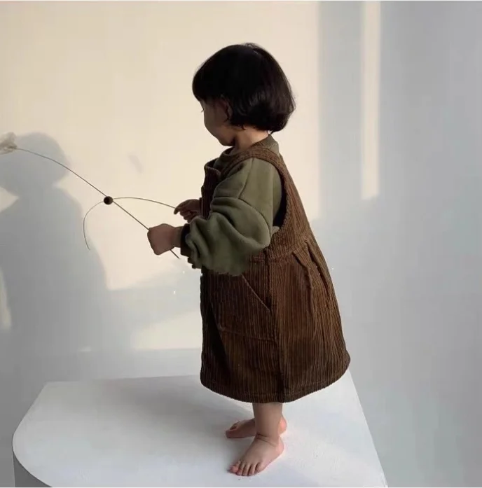 В Корейском стиле для девочек; вельветовое платье Весна Модная одежда для детей, детская мода жилет для девочки, платья для детей, одежда на возраст 1-7 лет