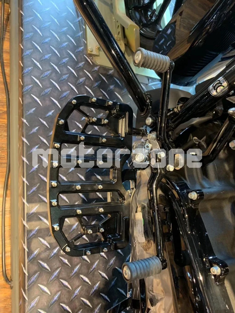 Wide MX Offroad footboards For Harley Softail Deluxe Road Glide Road