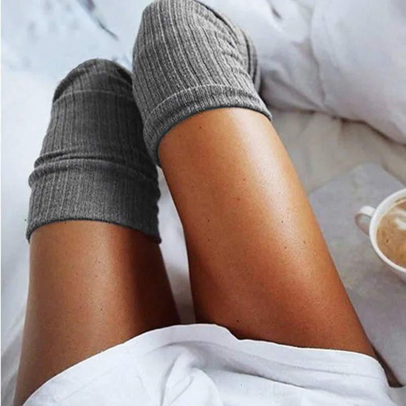 gray Stockings Модные женские чулки для девочек; женские гольфы выше колена; длинные мягкие хлопковые чулки; Новинка года; теплые пикантные гольфы - Цвет: gray Stockings