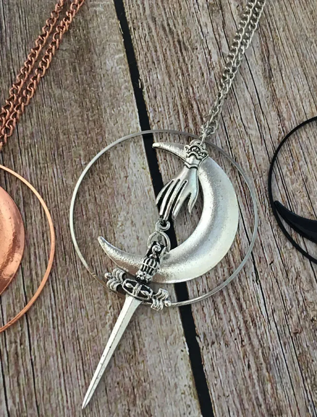 Ожерелье с подвеской Hecate ручной работы, полумесяц, ожерелье с кинжалом готика Готический меч ведьмы, викторианские украшения, колдовство и магия - Окраска металла: silver plated
