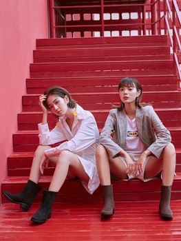 

Women Waterproof Rubber Shoes Summer Rain Boots Fashion Style Outer Wear Mid-tube Rain Boots Non-slip Women's Shoes