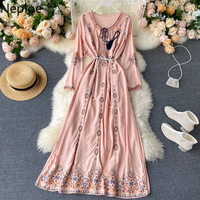 Neploe Indie Folk Vintage Embroidery Dress Fashion O-Neck Sashes Slim Waist Dresses Femme Loose Long Sleeve Mid-Calf Vestidos Neploe Indie Folk Vintage Embroidery Dress Fashion O-Neck Sashes Slim Waist Dresses Femme Loose Long Sleeve Mid-Calf Vestidos