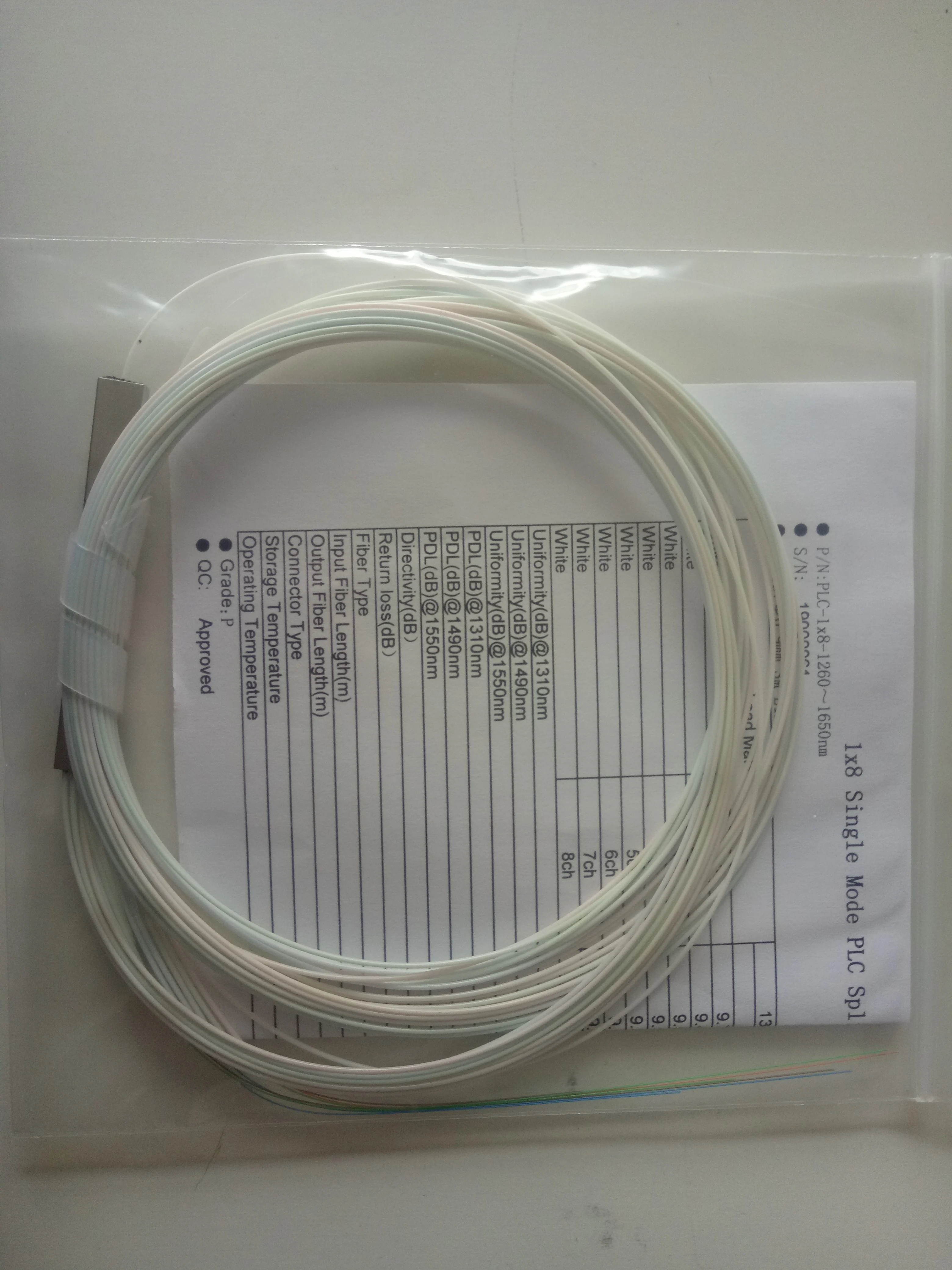 

100pcs/lot 1X4 type PLC Splitter 900um mini Steel Tube 1*4 Mini Optical Fibra Splitter Without Connectors PLC Splitter